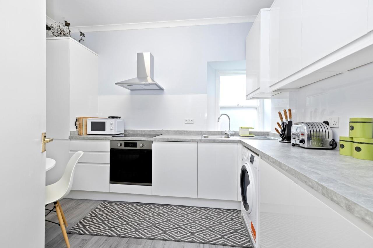 Joivy Modern Flat On Rose Street Apartment Edinburgh Exterior photo
